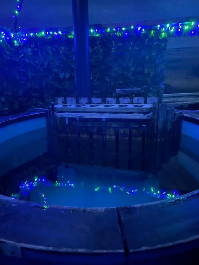 Croft B&B Accommodation With Hot Tub Gamrie المظهر الخارجي الصورة